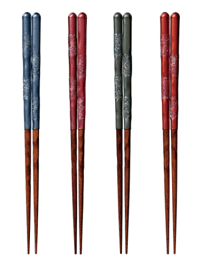 意欲的な商品の一つ「螺鈿 煌彩」